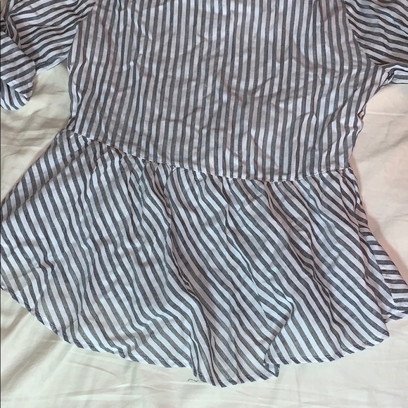 Button up blouse - Picture 4 of 4